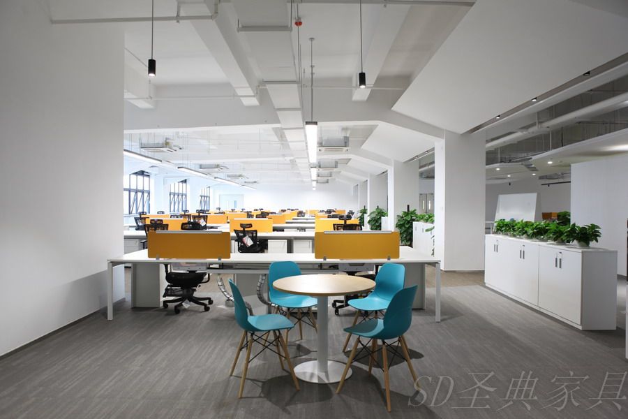 職員辦(bàn)公(gōng)桌